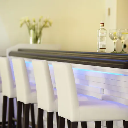 蒙特卡洛集团酒店 酒店 坎皮卡福特