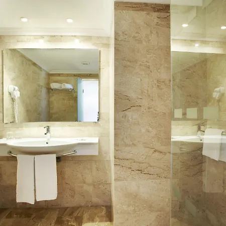 호텔 Grupotel Montecarlo 4*