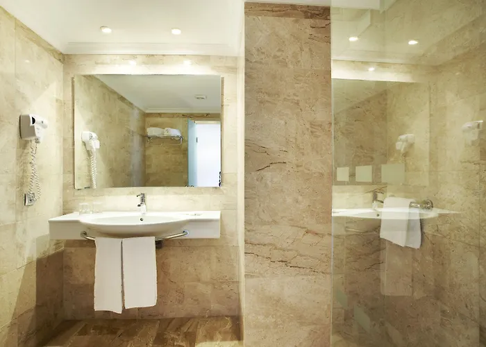 Готель Grupotel Montecarlo 4*