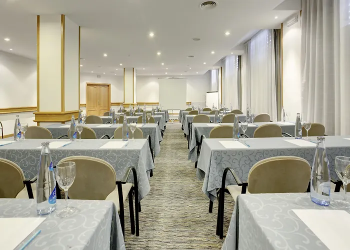 Grupotel Montecarlo 4* Кан-Пікафорт